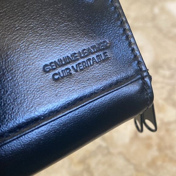 NWT Samsonite Leather Ziparound Wallet - Picture 3 of 11